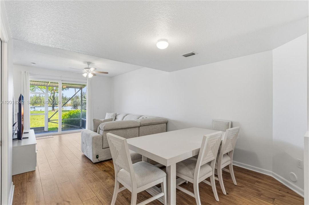 For Sale: $429,900 (3 beds, 2 baths, 1376 Square Feet)