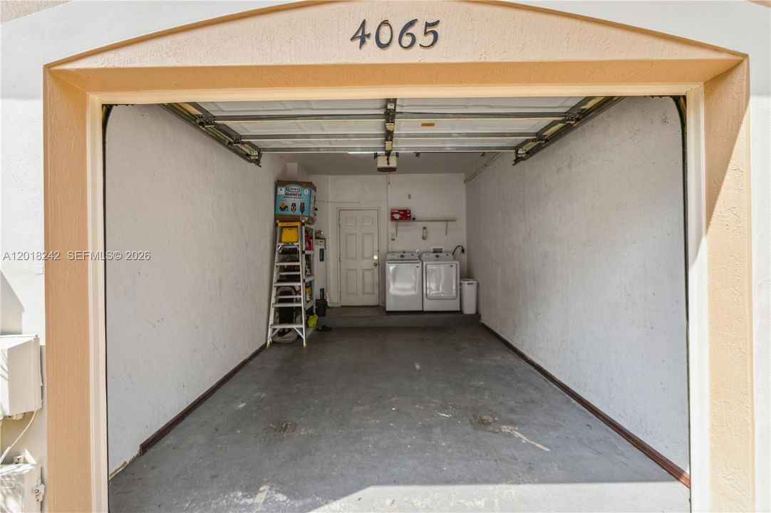 For Sale: $429,900 (3 beds, 2 baths, 1376 Square Feet)