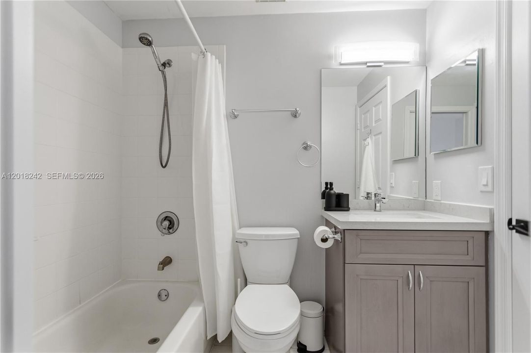 For Sale: $429,900 (3 beds, 2 baths, 1376 Square Feet)