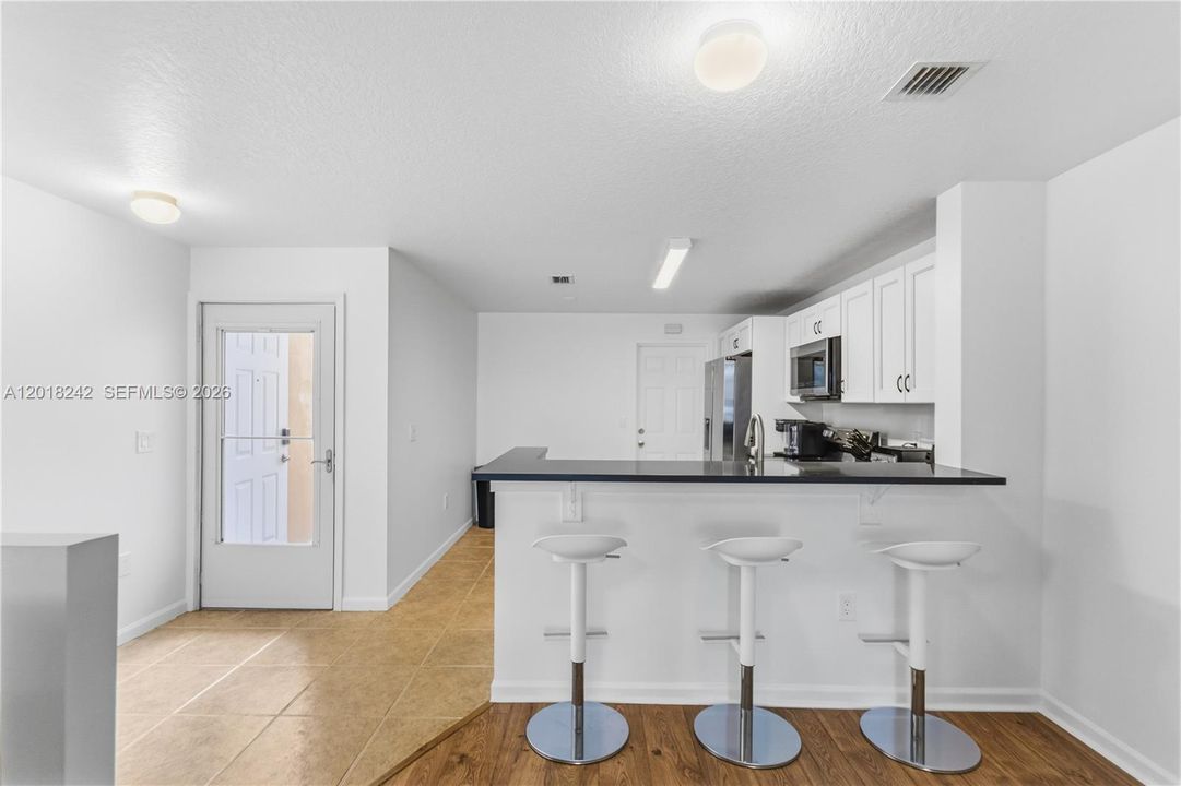 For Sale: $429,900 (3 beds, 2 baths, 1376 Square Feet)