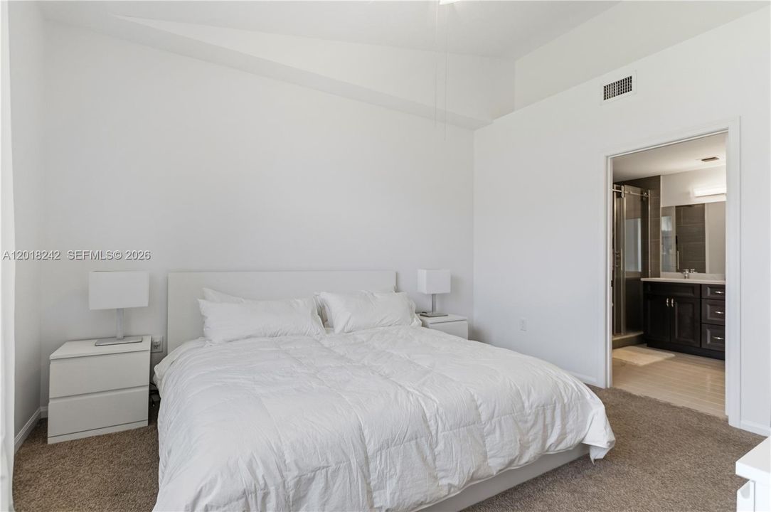 For Sale: $429,900 (3 beds, 2 baths, 1376 Square Feet)