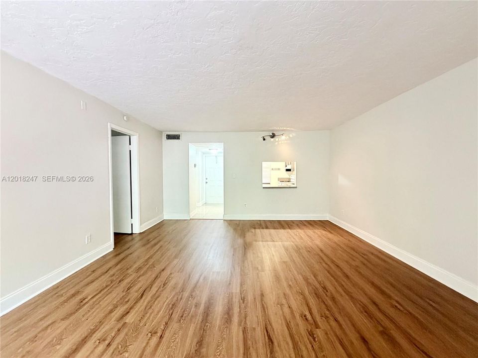 En Venta: $220,000 (1 camas, 1 baños, 815 Pies cuadrados)