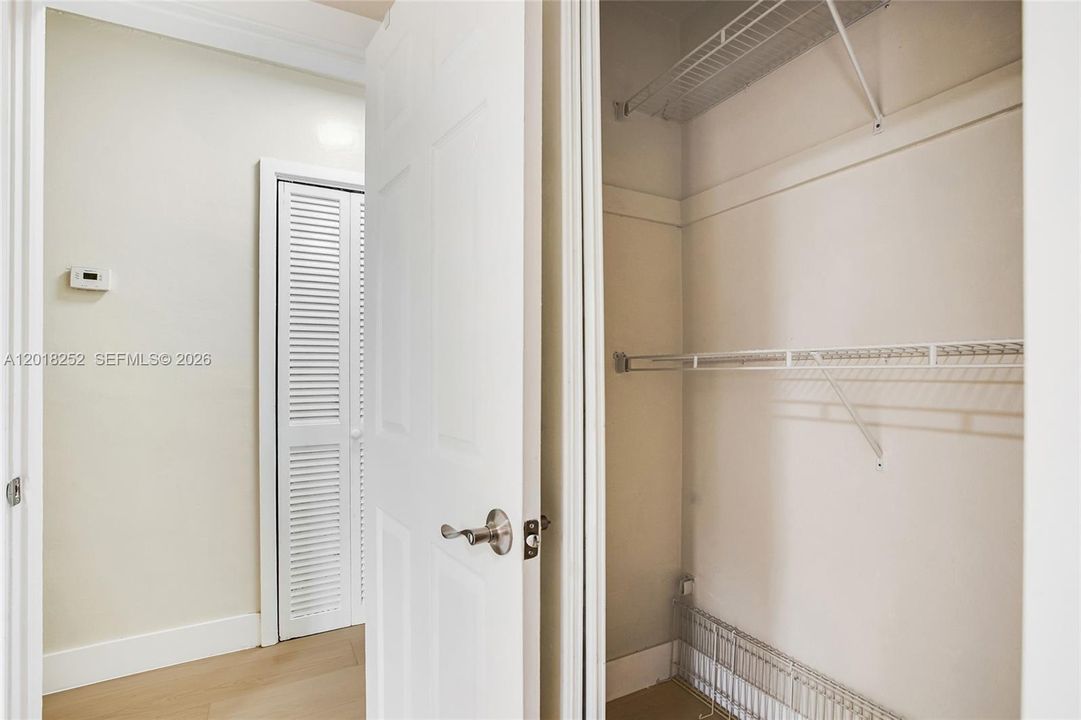 Active With Contract: $3,200 (3 beds, 2 baths, 1332 Square Feet)