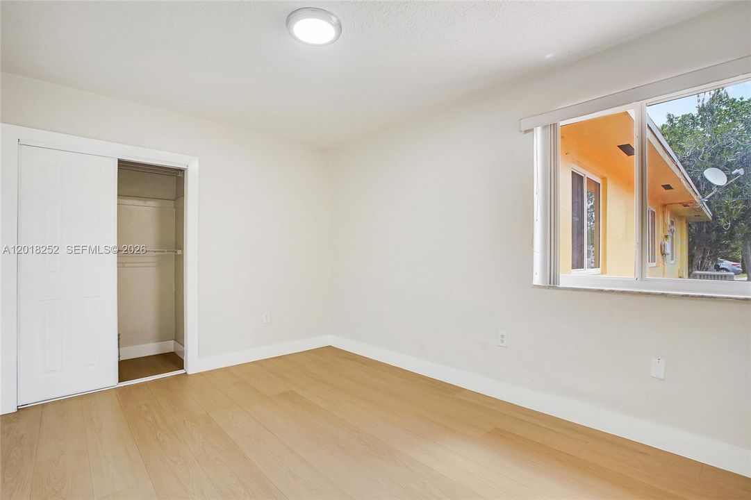 Active With Contract: $3,200 (3 beds, 2 baths, 1332 Square Feet)