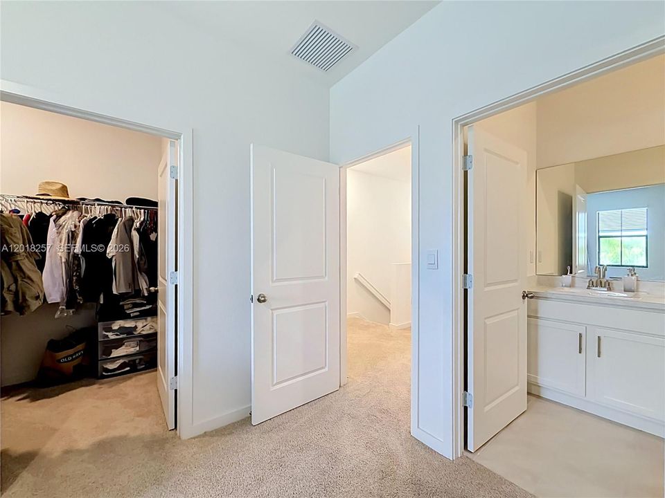 В аренду: $3,300 (3 спален, 2 ванн, 1597 Квадратных фут)