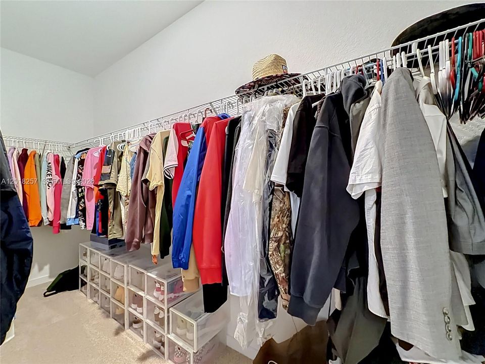 В аренду: $3,300 (3 спален, 2 ванн, 1597 Квадратных фут)