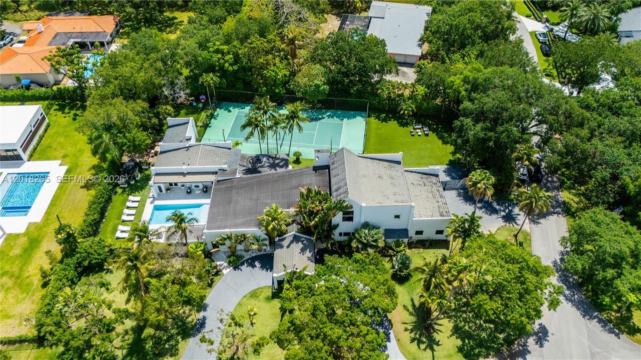 For Sale: $4,900,000 (6 beds, 6 baths, 6062 Square Feet)