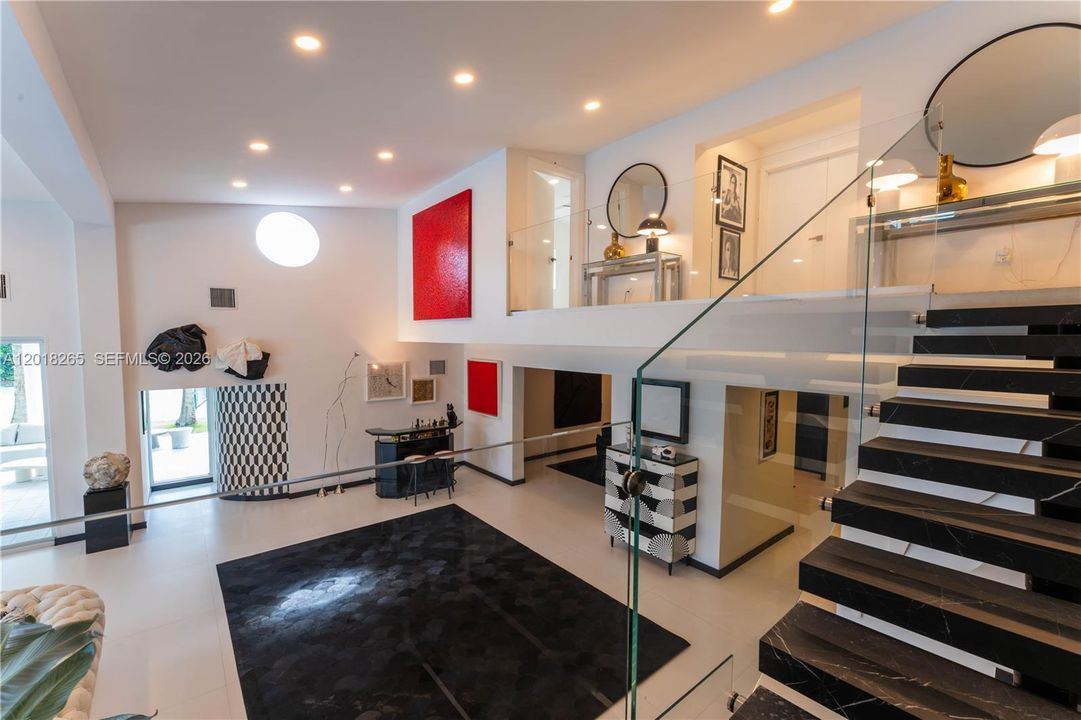 For Sale: $4,900,000 (6 beds, 6 baths, 6062 Square Feet)