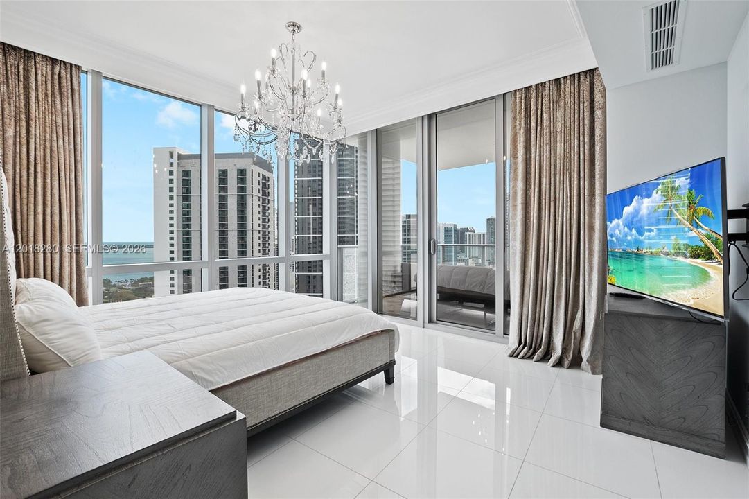 Active With Contract: $12,000 (3 beds, 4 baths, 2188 Square Feet)