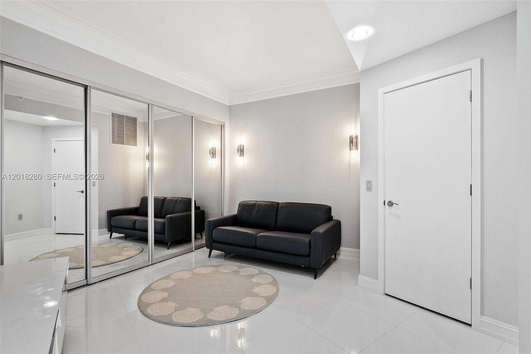 Active With Contract: $12,000 (3 beds, 4 baths, 2188 Square Feet)
