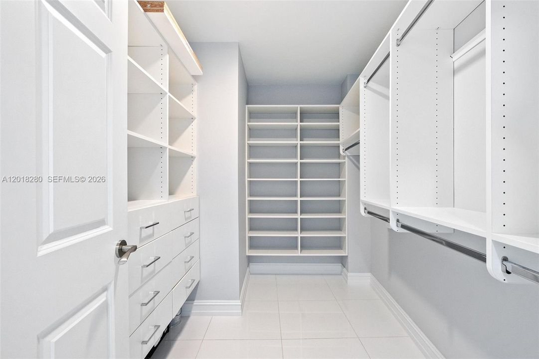 Active With Contract: $12,000 (3 beds, 4 baths, 2188 Square Feet)
