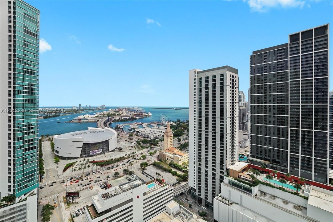 Active With Contract: $12,000 (3 beds, 4 baths, 2188 Square Feet)