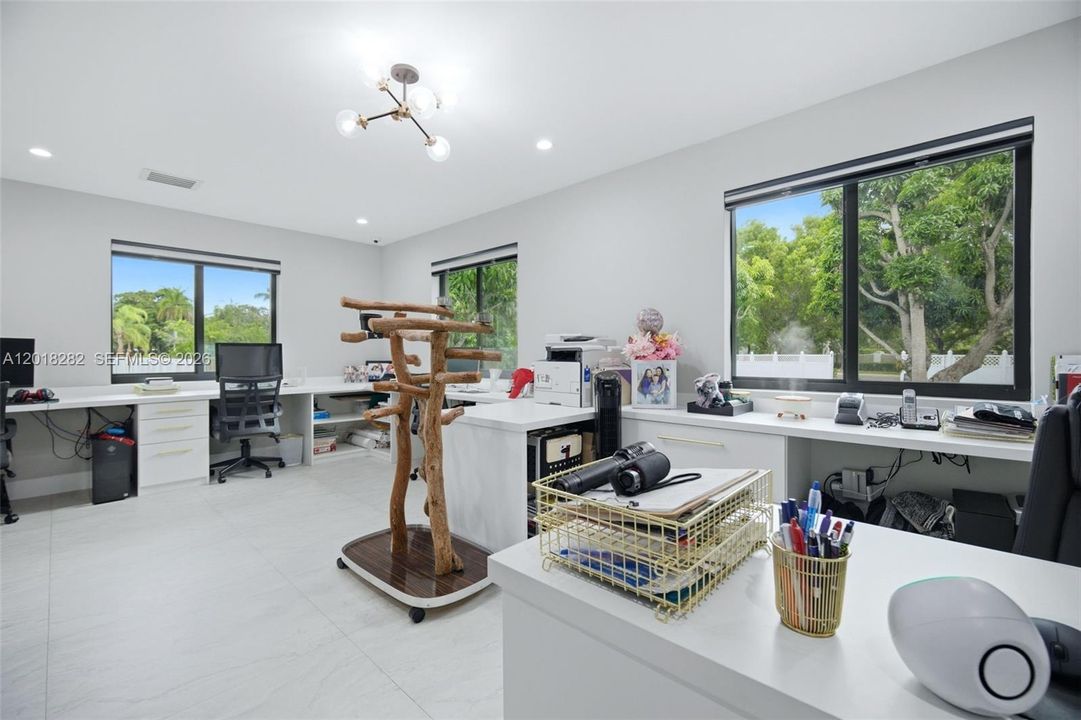 For Sale: $3,500,000 (4 beds, 4 baths, 4183 Square Feet)
