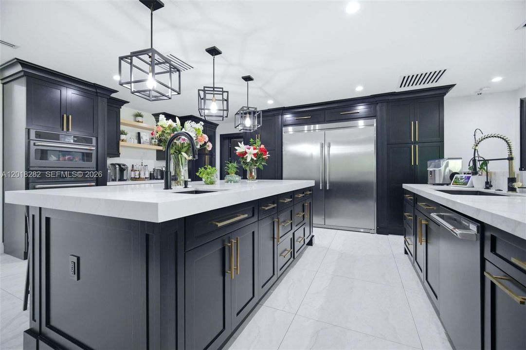 For Sale: $3,500,000 (4 beds, 4 baths, 4183 Square Feet)