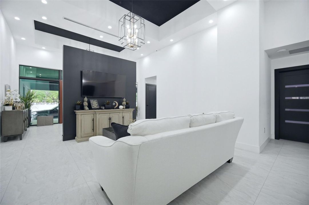 For Sale: $3,500,000 (4 beds, 4 baths, 4183 Square Feet)