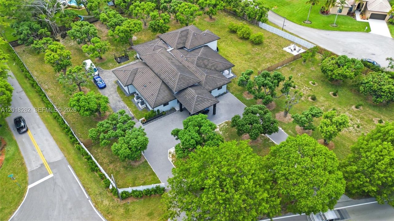 For Sale: $3,500,000 (4 beds, 4 baths, 4183 Square Feet)