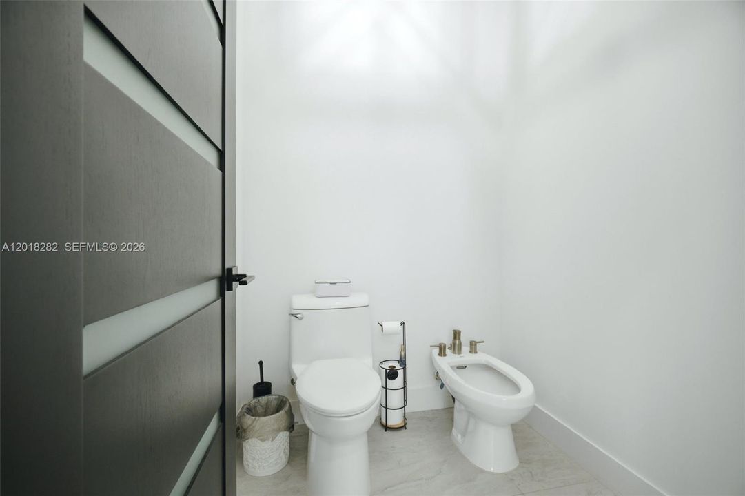 For Sale: $3,500,000 (4 beds, 4 baths, 4183 Square Feet)