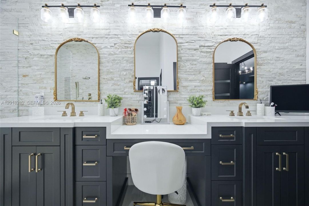 For Sale: $3,500,000 (4 beds, 4 baths, 4183 Square Feet)