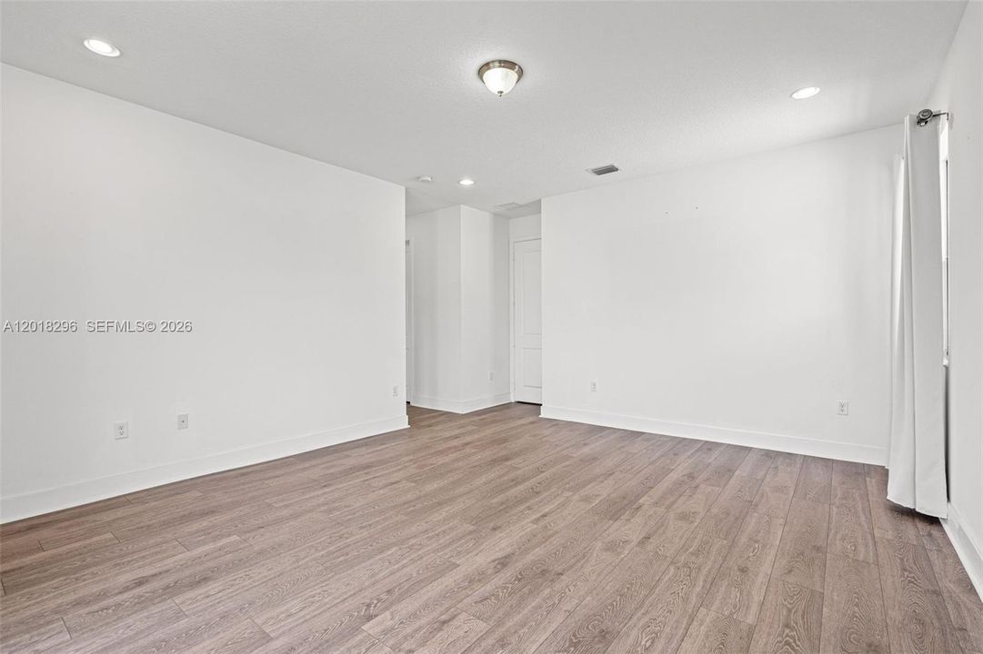 Active With Contract: $665,000 (3 beds, 2 baths, 2025 Square Feet)