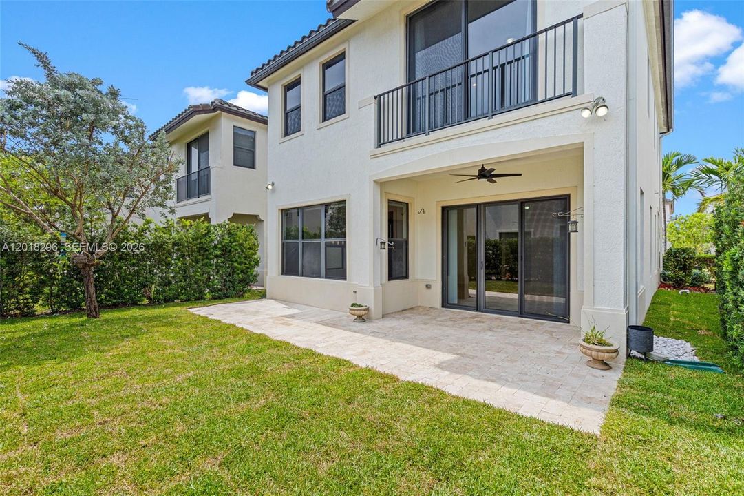 Active With Contract: $665,000 (3 beds, 2 baths, 2025 Square Feet)