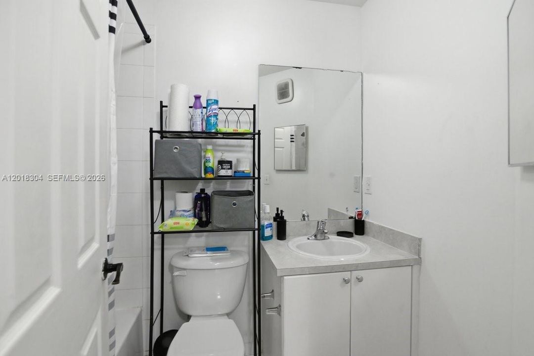 На продажу: $264,900 (3 спален, 2 ванн, 1458 Квадратных фут)