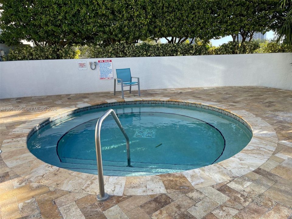 Spa in West pool