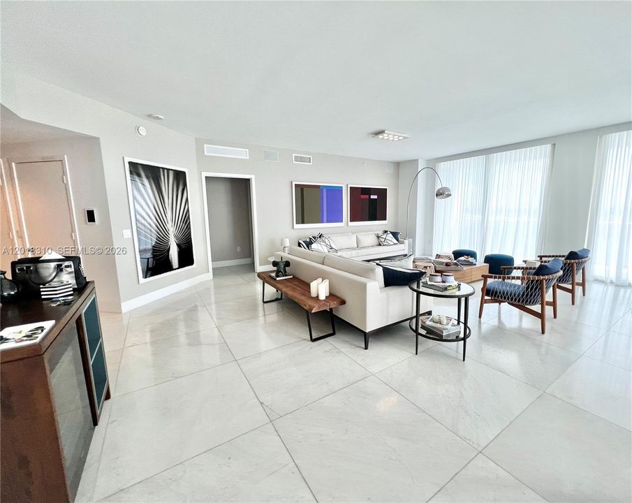 For Rent: $7,500 (2 beds, 2 baths, 1958 Square Feet)