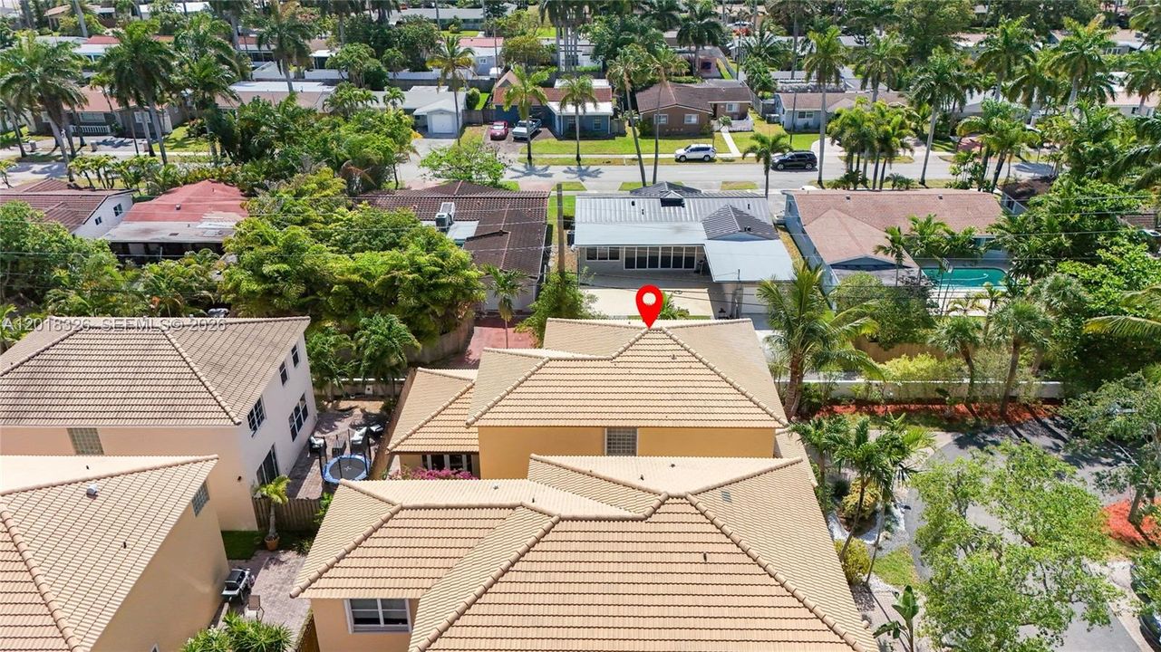 En Venta: $699,000 (3 camas, 2 baños, 2163 Pies cuadrados)