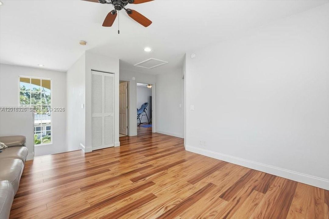 2nd floor Den