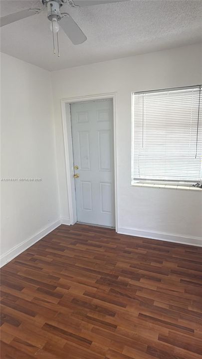 For Rent: $3,400 (3 beds, 2 baths, 2060 Square Feet)