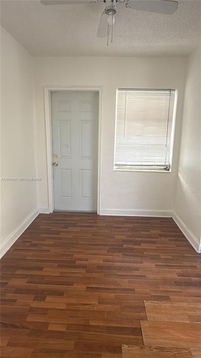 For Rent: $3,400 (3 beds, 2 baths, 2060 Square Feet)