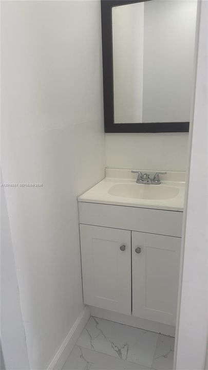 For Rent: $3,400 (3 beds, 2 baths, 2060 Square Feet)