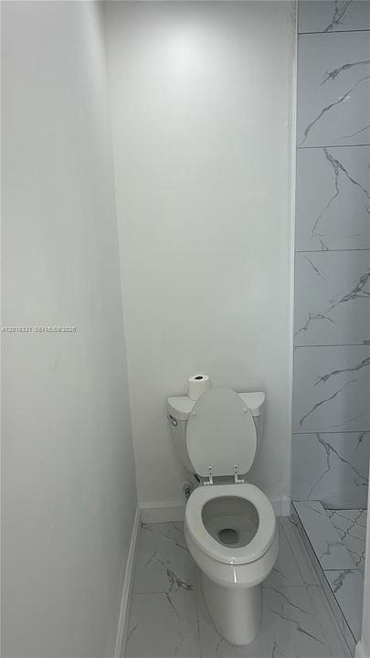 For Rent: $3,400 (3 beds, 2 baths, 2060 Square Feet)