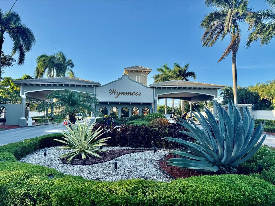 For Sale: $285,000 (2 beds, 2 baths, 1291 Square Feet)