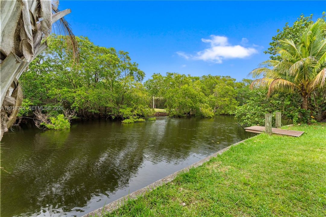 待售: $250,000 (0.19 acres)