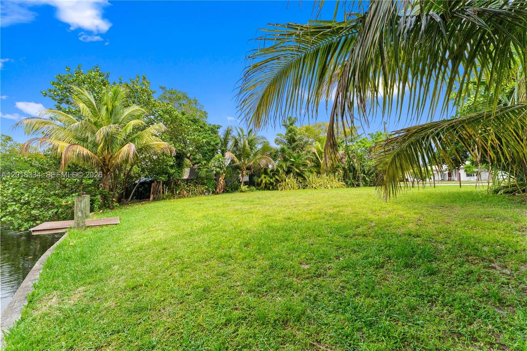 待售: $250,000 (0.19 acres)
