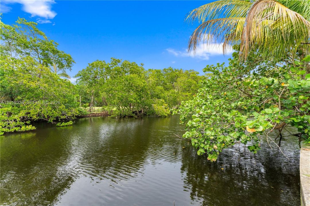 待售: $250,000 (0.19 acres)