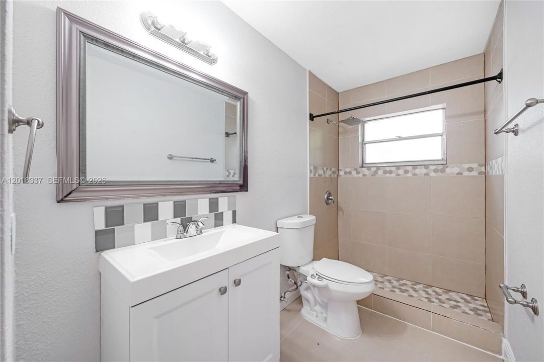 For Sale: $485,000 (3 beds, 2 baths, 1305 Square Feet)