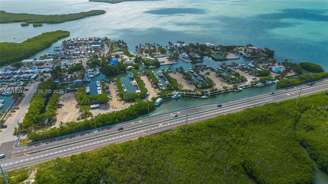 На продажу: $225,000 (0.01 acres)