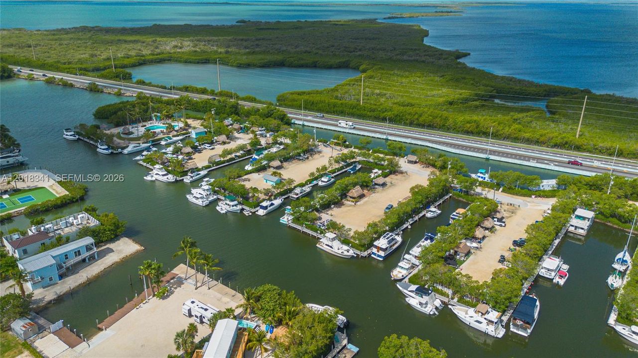 На продажу: $225,000 (0.01 acres)