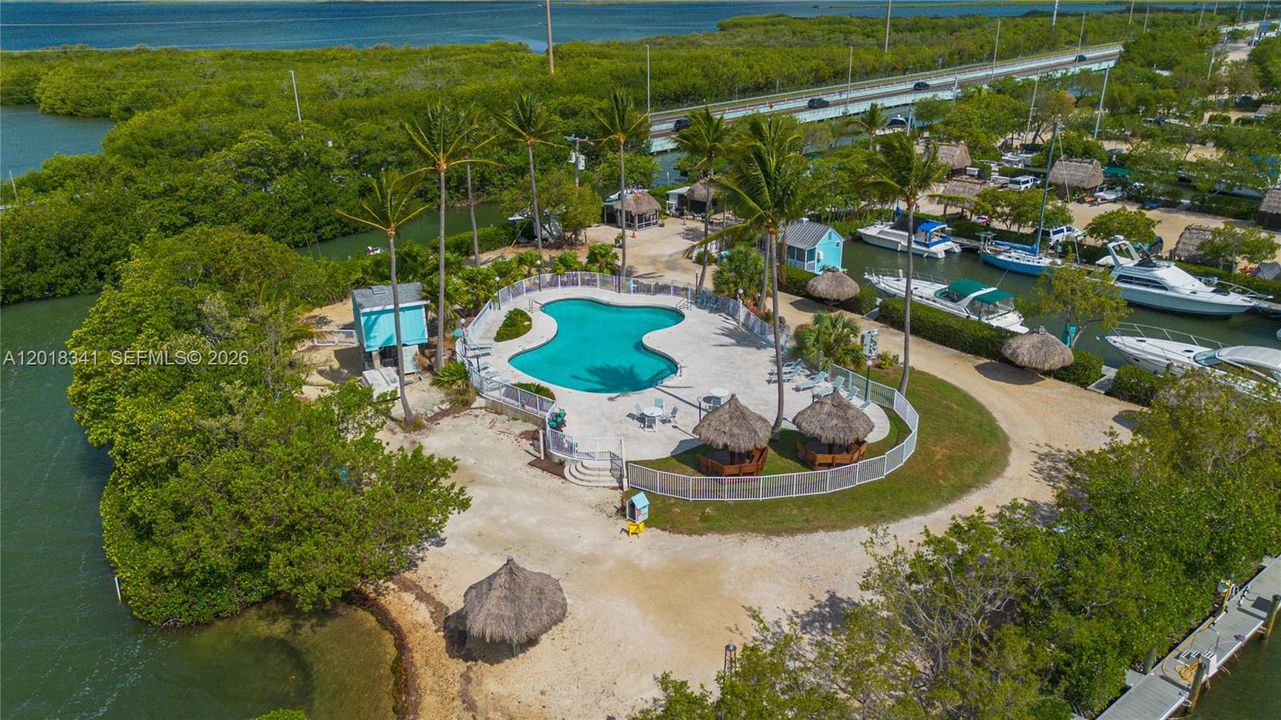 На продажу: $225,000 (0.01 acres)