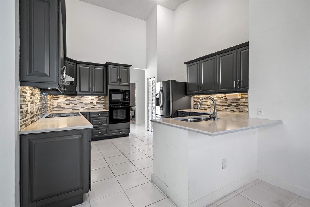 016-17557CharnwoodDrive-BocaRaton-FL-334