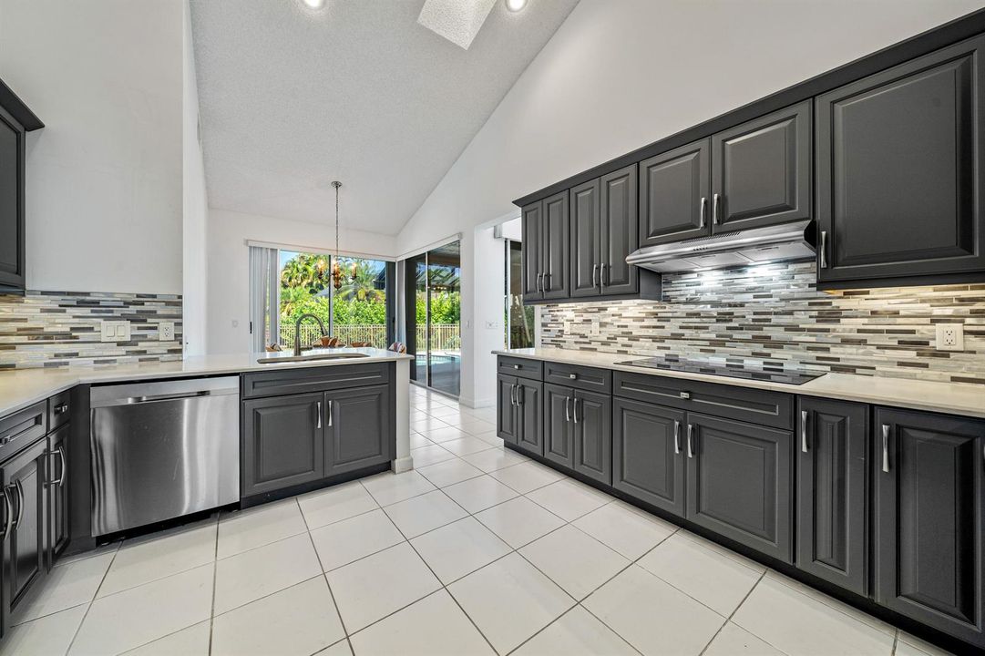 018-17557CharnwoodDrive-BocaRaton-FL-334