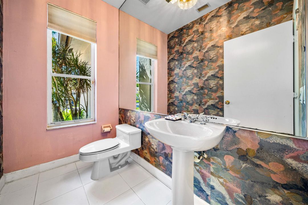 032-17557CharnwoodDrive-BocaRaton-FL-334