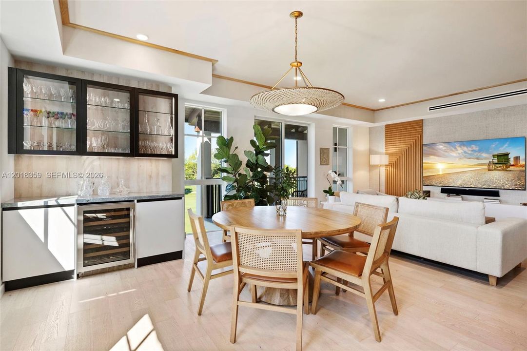 For Sale: $3,749,500 (4 beds, 4 baths, 2685 Square Feet)