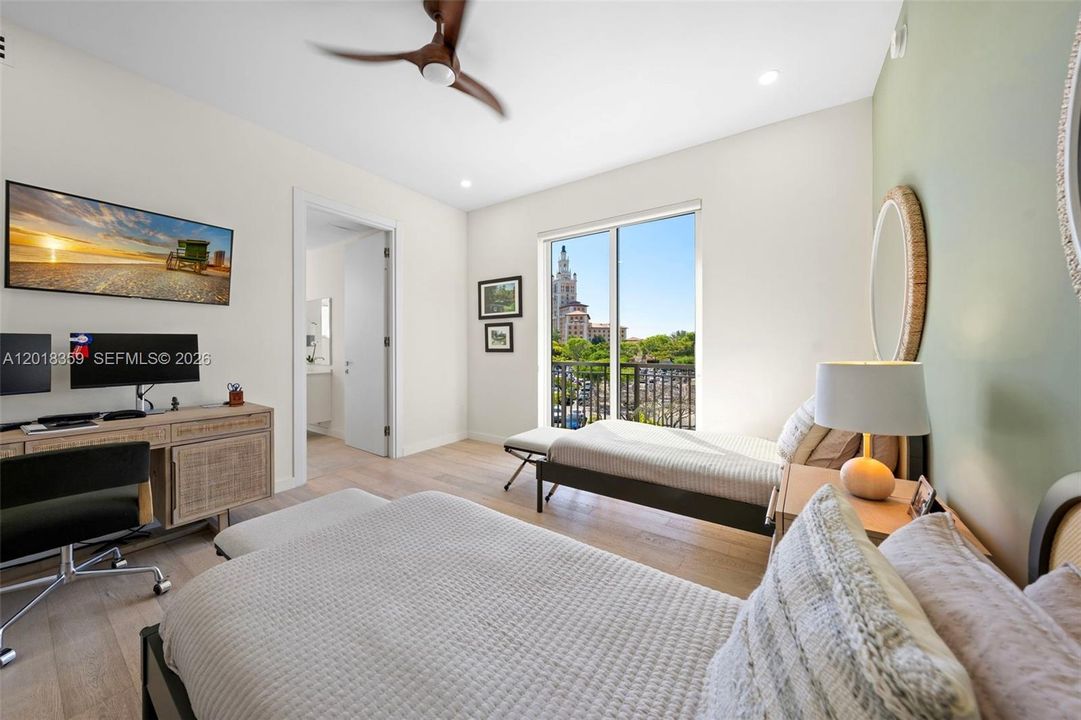For Sale: $3,749,500 (4 beds, 4 baths, 2685 Square Feet)