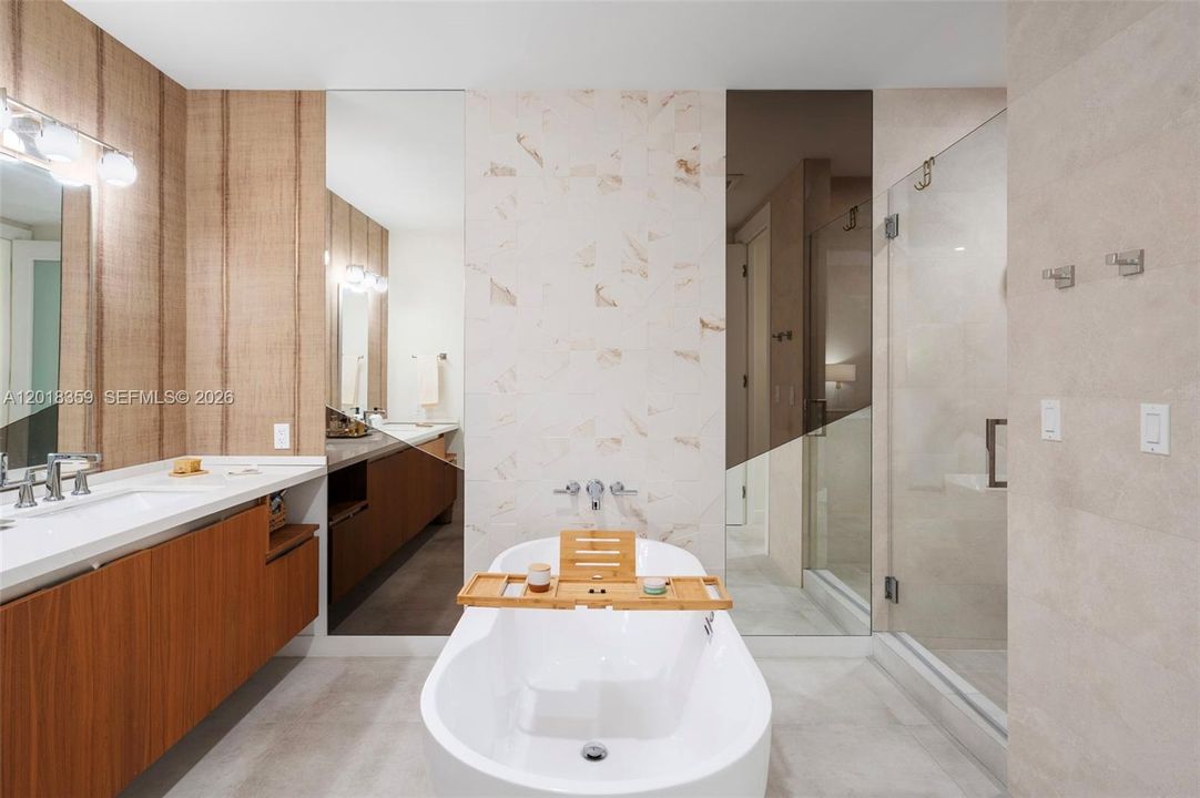 For Sale: $3,749,500 (4 beds, 4 baths, 2685 Square Feet)