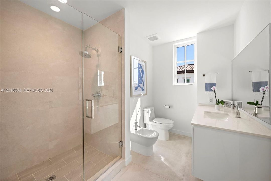 For Sale: $3,749,500 (4 beds, 4 baths, 2685 Square Feet)