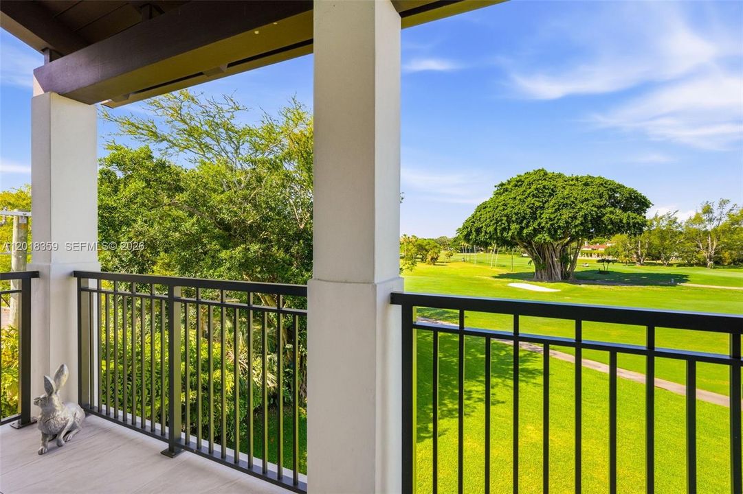 For Sale: $3,749,500 (4 beds, 4 baths, 2685 Square Feet)