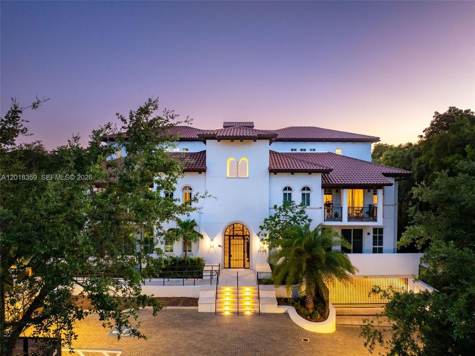 For Sale: $3,749,500 (4 beds, 4 baths, 2685 Square Feet)